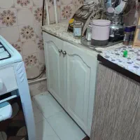 هر کابینت ۴ تومن و هود هم ۴۵۰۰ در حد نو
