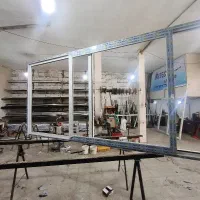 آلومینیوم‌ سازی حرفه‌ای ساخت توری ، درب و پنجره