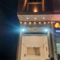 مغازه  متراژ ۲۲۰متر انتهای مجتمع بازرگانان تکمیل