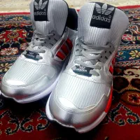 کتونی ZX طوسی نقره ای و کتونی asics نارنجی سفید