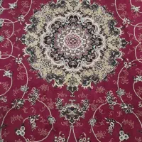 فرش قرمز