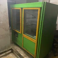 فروش2عدد یخچال ویترینی وخانگی.2عدد کولر گازی آبی