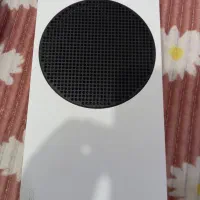 Xbox series s ب همراه دو دسته