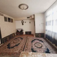 خانه ۵۰متری طبقه اول دربوستان قبله میدان رازی