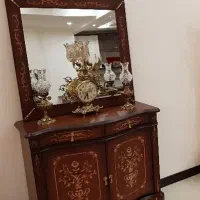 کنسول و آینه