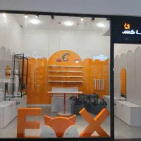 ویترین مغازه بچگانه و زنونه