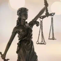 وکیل پایه یک دادگستری