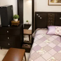 تخت و‌کمد