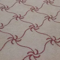 موکت بیشتر از ۱۲ متر میباشد