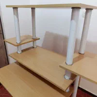میز کامپیوتر با کاربرد فراوان