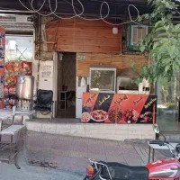 مغازه فست فودی آماده کار