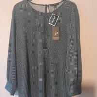 شومیز خارجی سایز  بزرگ ۵۴/۵۶ نو اتیکت دار