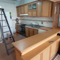 کابینت آشپزخانه بسیار تمیز