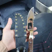 چاقو کارد دسته شاخ با غلاف چرم  کار درست