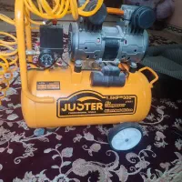 پمپ باد و قفسه مغازه