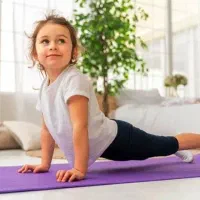 کلاس ژیمناستیک و بازی و ورزش آزادشهر