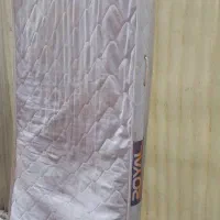 تعدادی تشک خوشخواب رویال یکنفره کار کرده