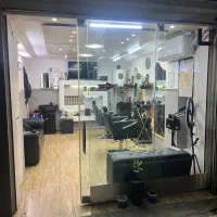 یه شاگرد با انگیزه جهت یادگیری و کمکی