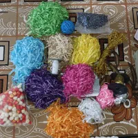 روبان دور جلیقه حاجی فیروز