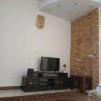 خانم جهت امور منزل