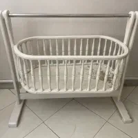 تخت کنار مادر چوبی
