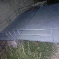 تخت اهنی سع تیکه
