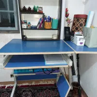 میز کامپیوتر و مطالعه چرخدار