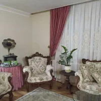 دوعدد شال   ودوعدد روی میز خاطره