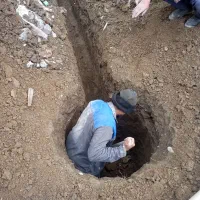 چاه کنی و تخریب ساختمان