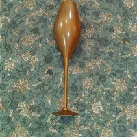 گلدان شیشه ای طلایی