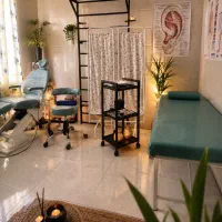 حرکات اصلاحی و طب سوزنی
