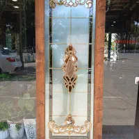 درب شیشه ای با فرم چوب