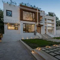 ویلایی 276متر/دو طبقه قابل سکونت /خیابان بعثت