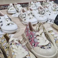 کفش نو.مارک زارا.مارک روی کفش هست