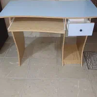 میز کامپیوتر