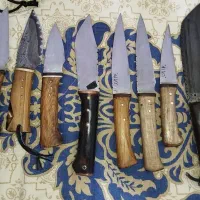 چند عدد چاقوی شکاری