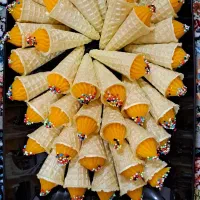 حلوا|خوردنی و آشامیدنی|قروه, |دیوار