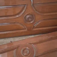 درب ورودی چوب سالم سالم