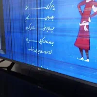 تلویزیون ۴۲ اینچ صفحه شکسته