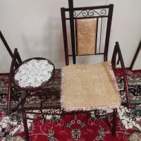 میز تلفن فرفوژه زرشکی سالم وتمیز