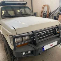 لندکروز مدل 1983