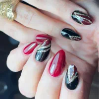 کاشت ناخن۳۰۰