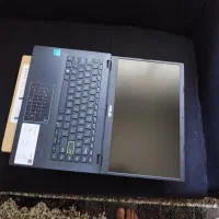 لپتاپ ddr4 مشابه نو با ۲ هارد ssdm2