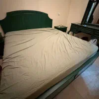 تخت خواب دونفره جک دار به همراه آینه و کنسول