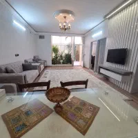 فروش خانه حیاط دار و دو خواب