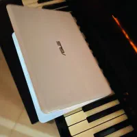 لپ تاپ Asus زیبا وخاص و سبک باریک ۱۱ اینچی نوت بوک