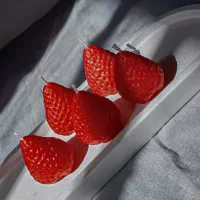 شمع توت فرنگی