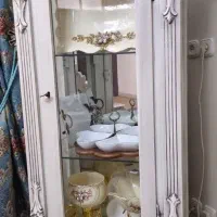 ویترین چوبی،طرح منبت کاری دوعدد هستن