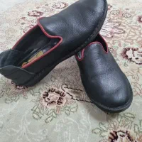 کفش طبی چرم زنانه