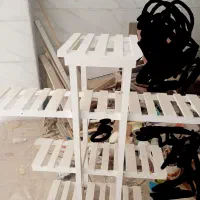 شلف گلدان و مجسمه